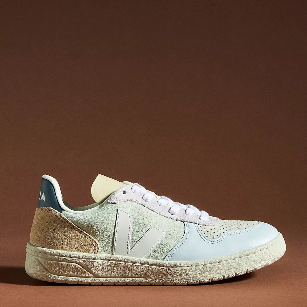 Veja V-10 Suede Sneaker in Jade/White/Multicolor sz 35EU/4US New in Box